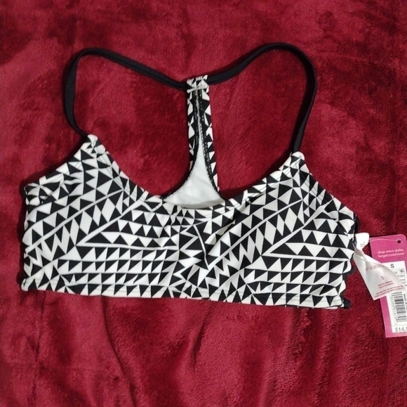 XHT‎ back and white bikini top - Picture 4 of 5